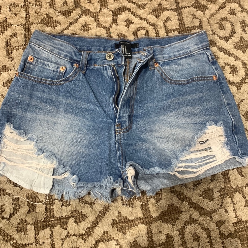 Forever 21 Jean short women good conditions size M